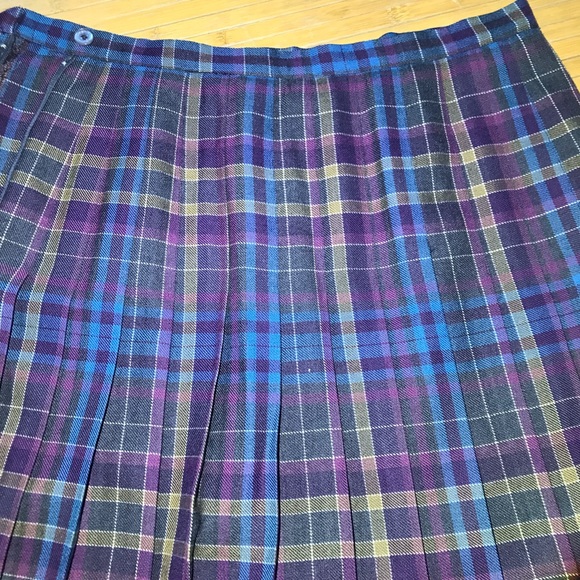 Vintage wool kilt skirt - Picture 3 of 11